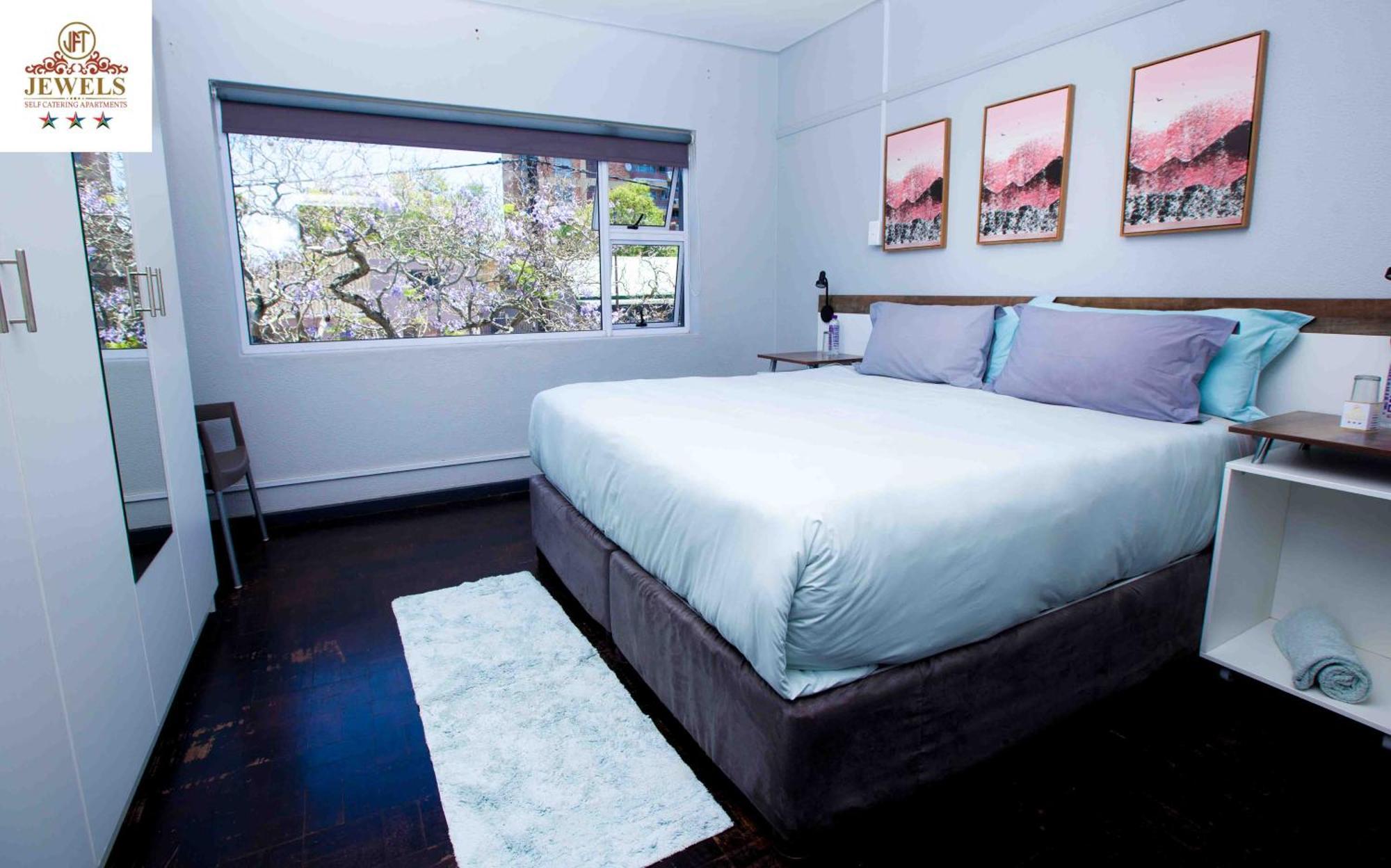 Bed and Breakfast JFT self catering units East London Exterior foto