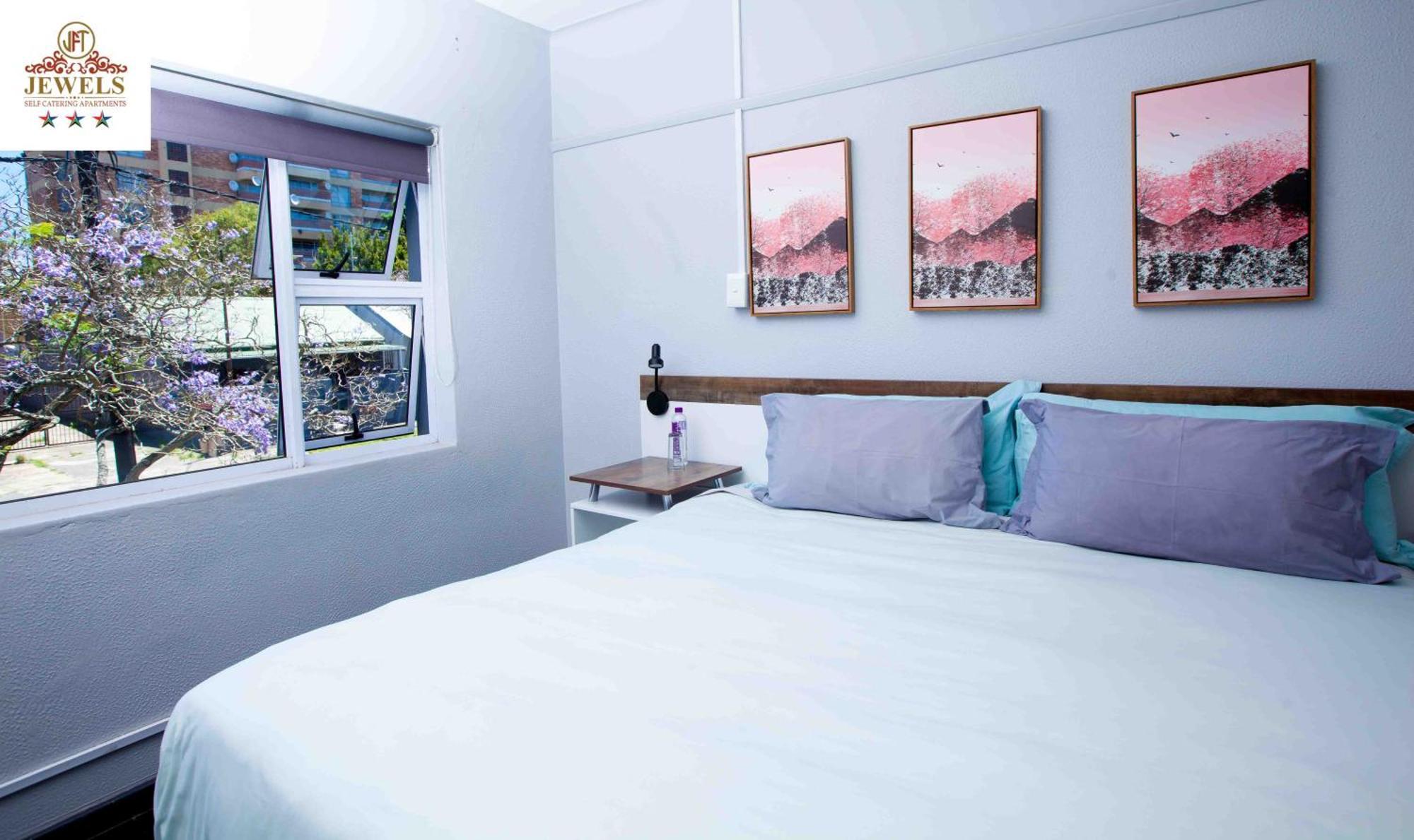 Bed and Breakfast JFT self catering units East London Exterior foto