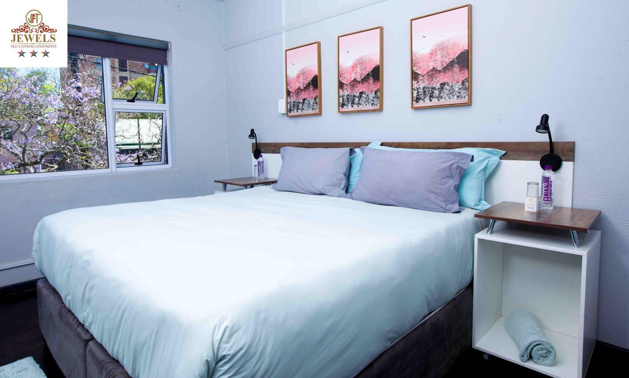 Bed and Breakfast JFT self catering units East London Exterior foto