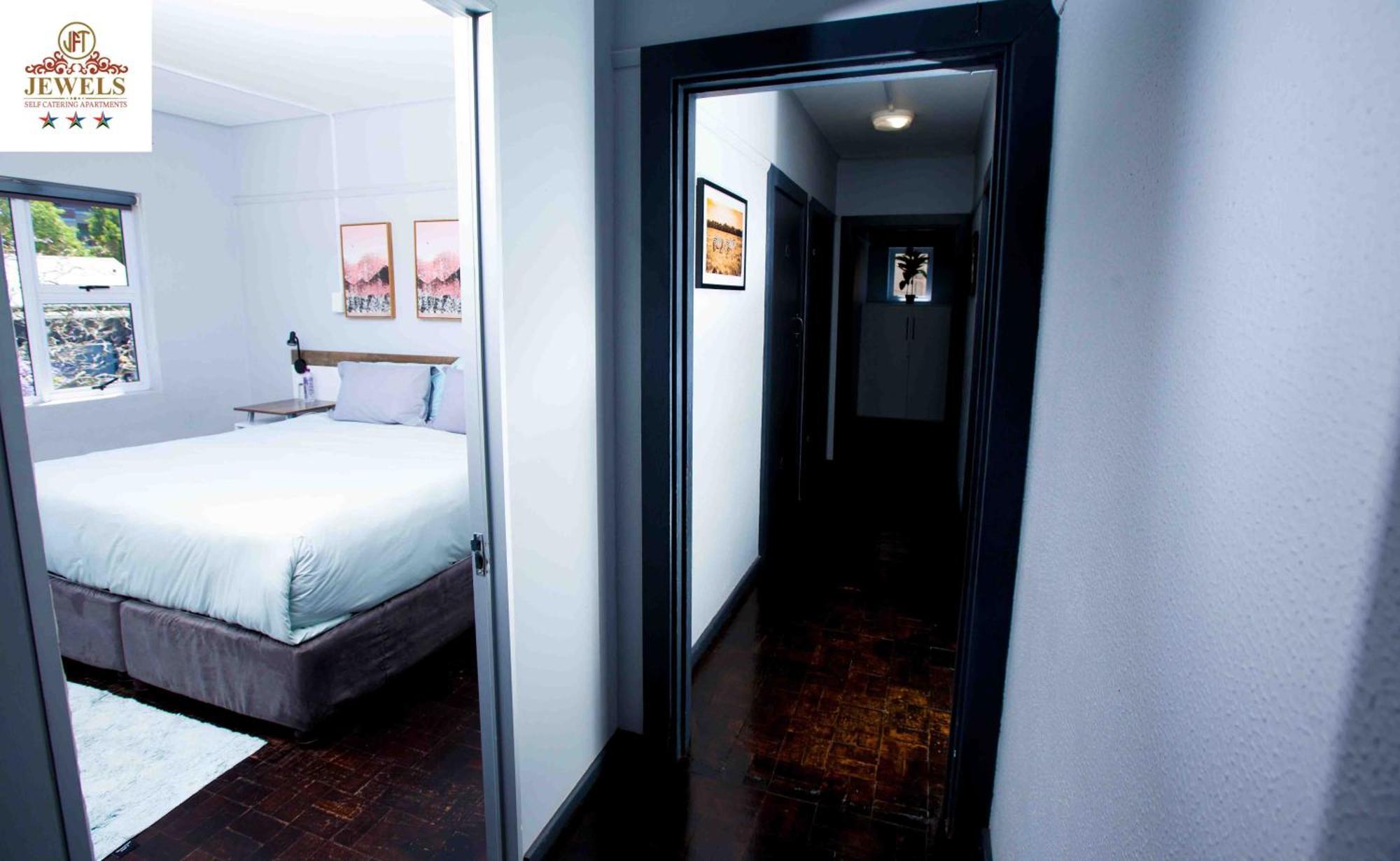 Bed and Breakfast JFT self catering units East London Exterior foto