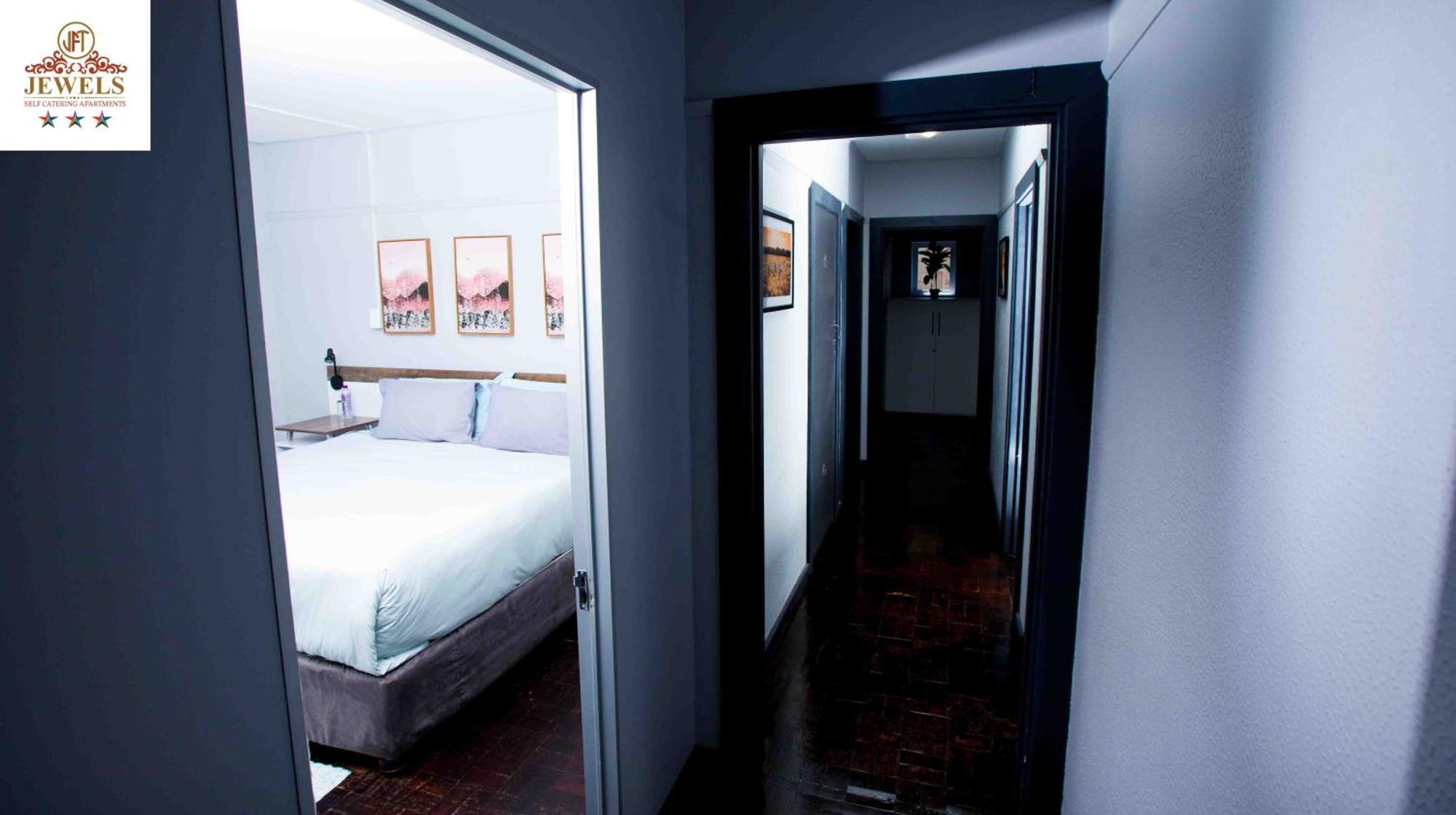 Bed and Breakfast JFT self catering units East London Exterior foto